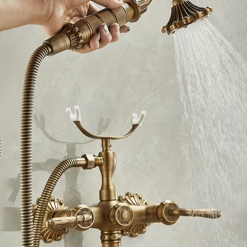Chuveiro e torneira de cobre esculpido