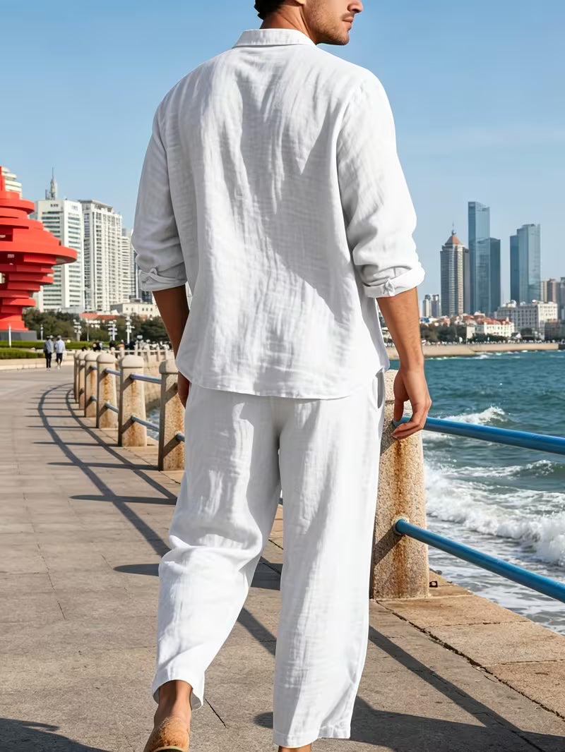 Conjunto de camisa e calças