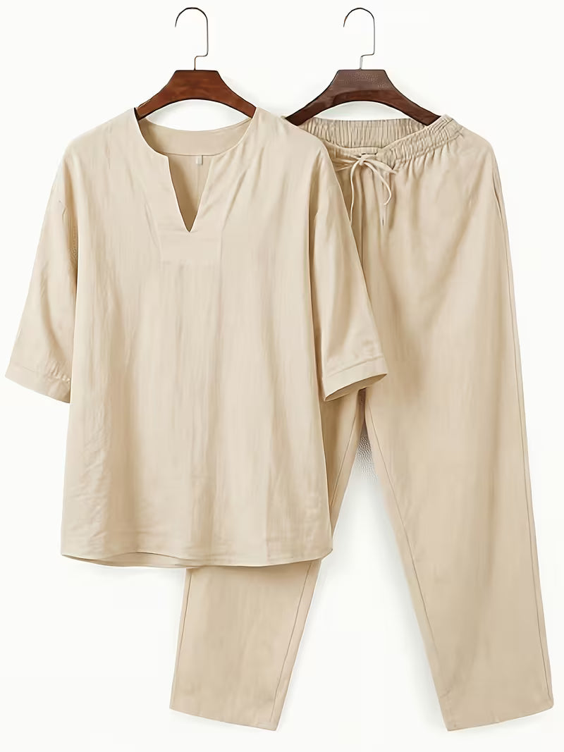 Conjunto t-shirt e calças