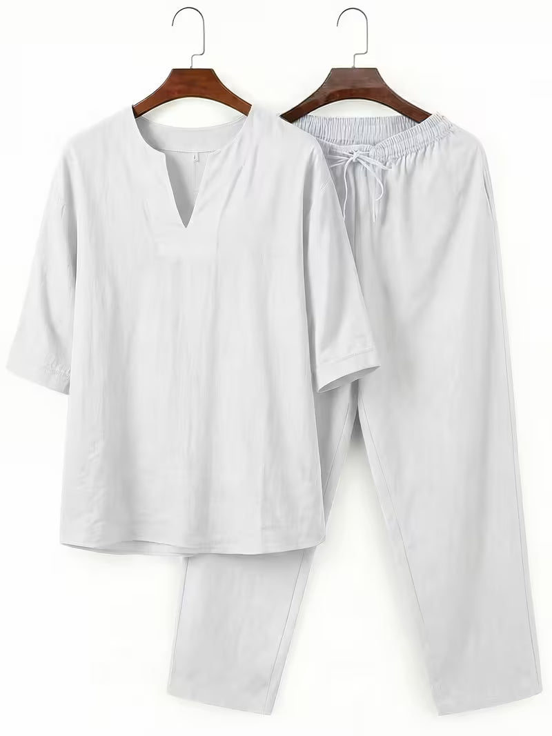 Conjunto t-shirt e calças