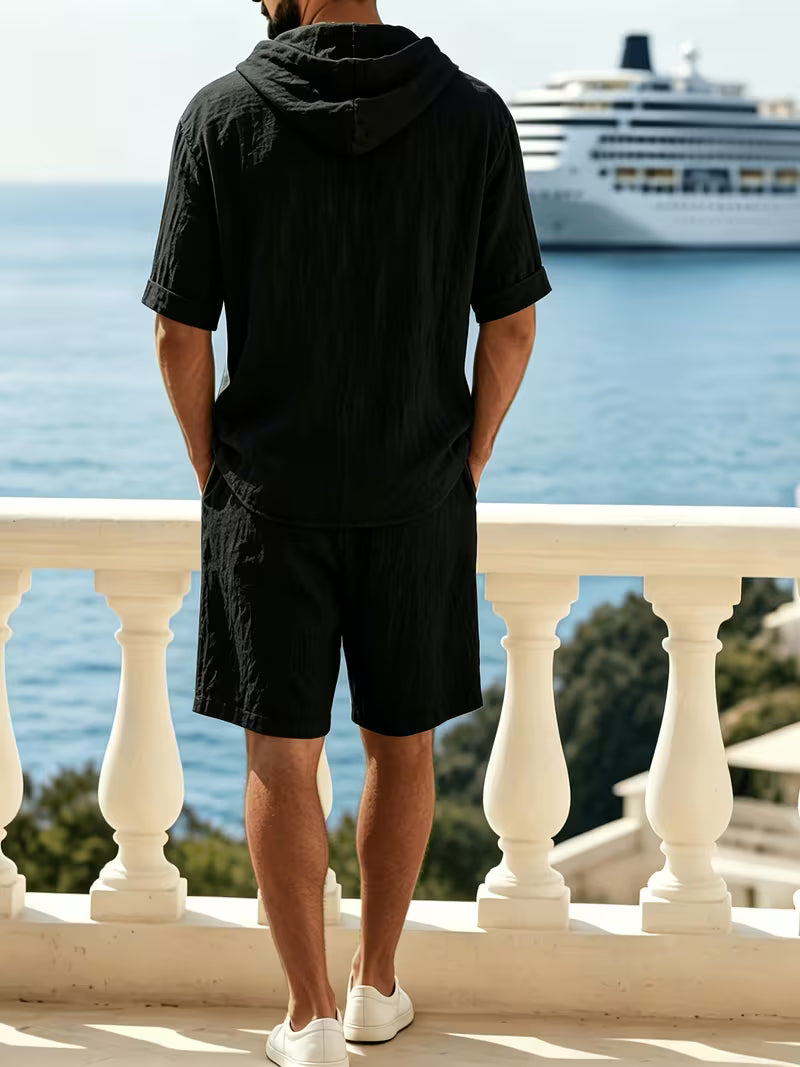 Conjunto hoodie e shorts