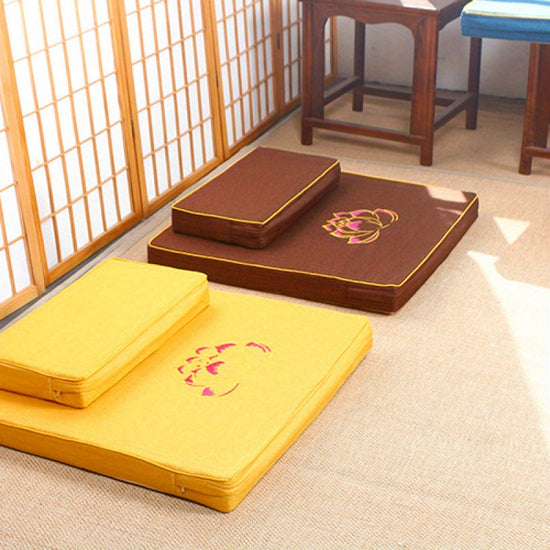Conjunto de almofadas de meditao com padro em flor de ltus